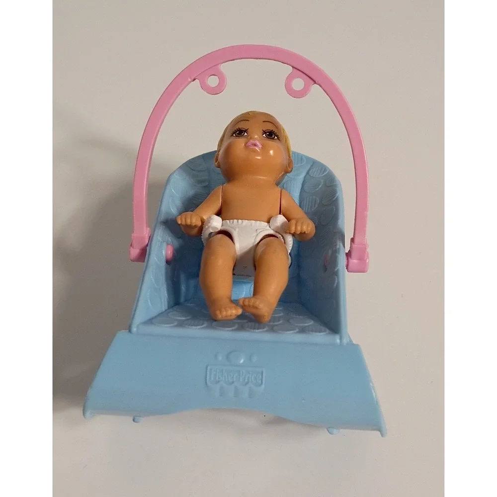 Fisher-Price Doll's House, Baby In Rocking Chair Bouncer Seat, Nursery‎ Baby